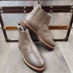 NWOB Botkier Leather Everyday Chelsea Boots size 9.5